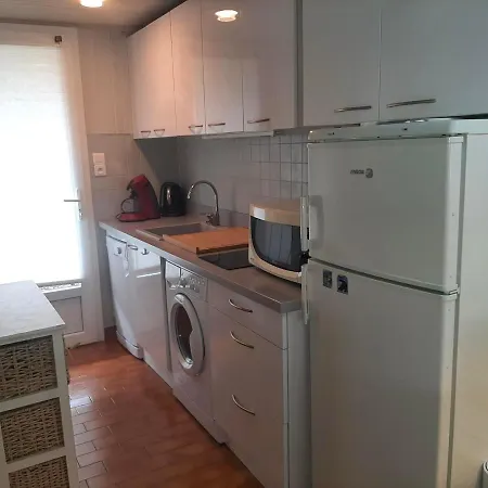 Charmante Patio 4 Pers, Proche Centre & Plages, Avec Terrasse Et Parking Privatif - Fr-1-239-881 *
